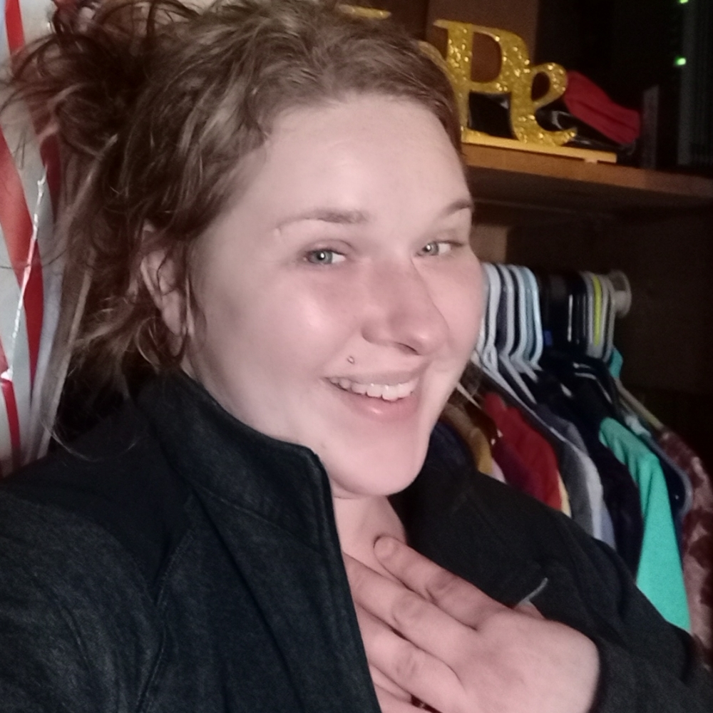 Meet your Posher, Stephanie